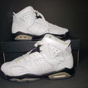 Jordan 6 size 7 mens womens 8.5